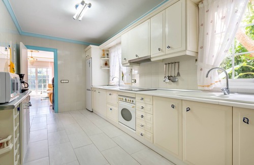 Son Ferrer Villa | Villa "Son Ferrer" with Garden, Pool, Wi-Fi and Air Conditioning