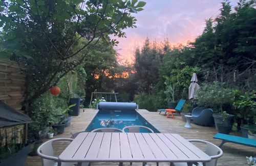 Floirac House | Villa stone heated pool Bordeaux unesco