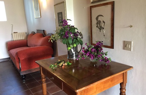 Salgareda Villa | Villa surrounded by greenery. 11 beds. 5km from the MC Arthur Glenn outlet