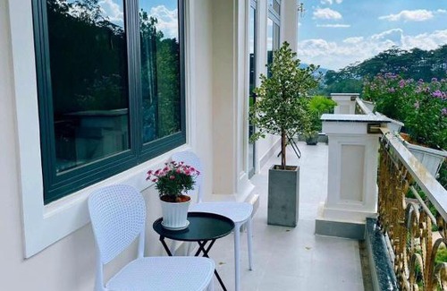 Da Lat House | Villa Tùng Xanh