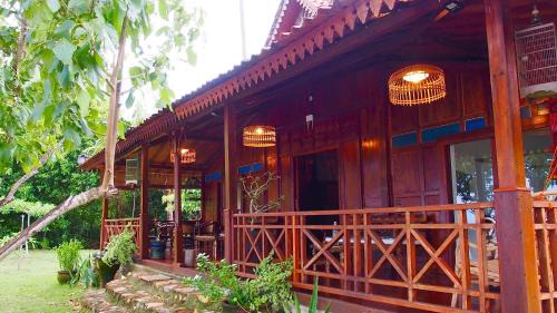 Karimunjawa Islands Villa | Villa Tengkek Karimunjawa