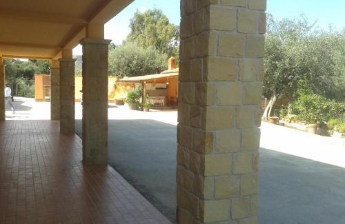 San Mauro Castelverde House | Villa Tiberio