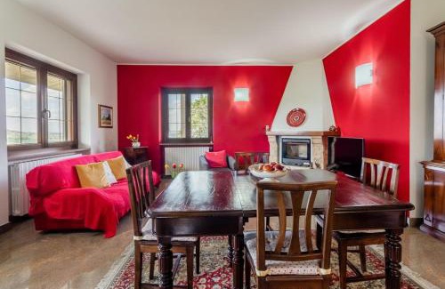 Neive House | Villa Tra Vigne e Stelle