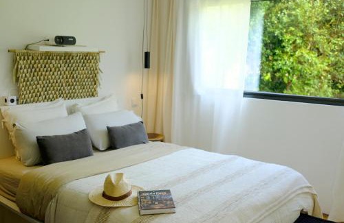 Varzea House | Villa Várzea - The Black Cabin