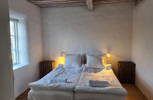 Vastra Vemmenhog House | Villa Vemmentorp - Körsbärsblomsvillan 6 min från havet