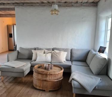 Vastra Vemmenhog House | Villa Vemmentorp - Körsbärsblomsvillan 6 min från havet