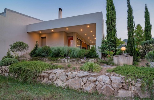 Romirion Villa | Villa Verano - Spacious 5-bdr & 5-bth Villa