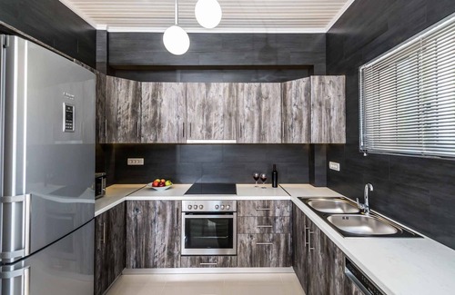 Gaitanion Villa | Villa Vigneto - Two Bedroom Villa, Sleeps 5