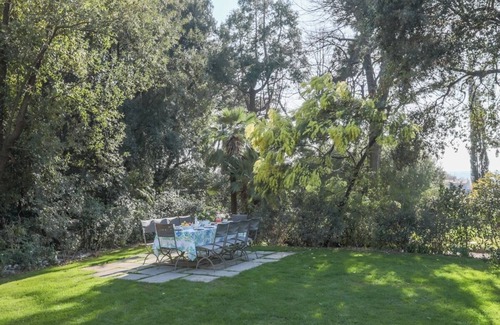 Quartiere III Pinciano House | Villa with a private garden and view on St. Peter's in the heart of Rome