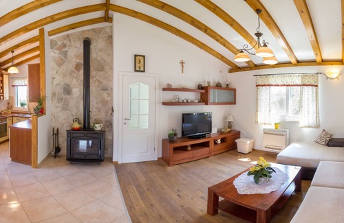 Zvecanje Villa | Villa with a view to nature, hydromassage heated pool, authentic stone property