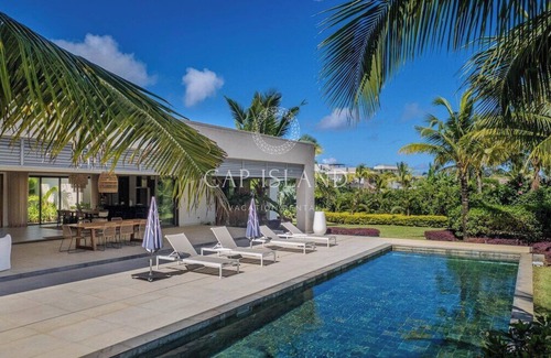 Grand River South East Villa | Villa with golf & mountain views - ANAHITA -