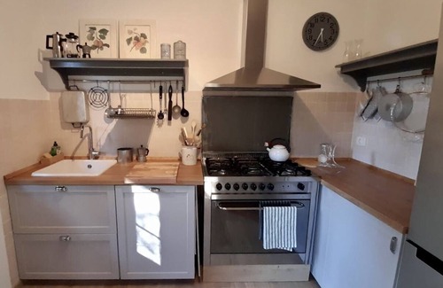 Sovicille Villa | Villa with large garden and annex