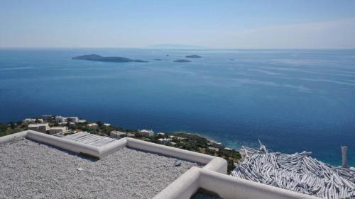 Ydrousa Villa | Villa with magnificent view