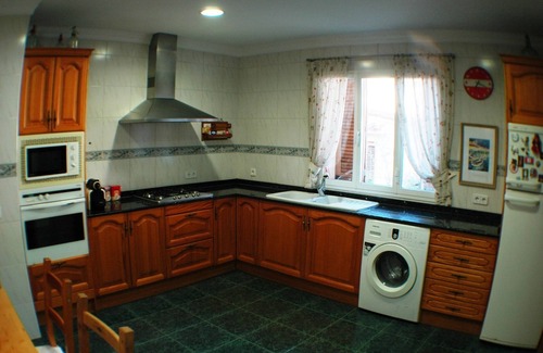 El Arenal House | Villa with pool/Jacuzzi for 10 pax