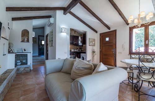 Castiadas Villa | Villa With Pool in Castiadas with fine interiors, a few km from the sea