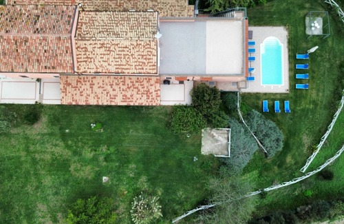 Mombaroccio Villa | Villa with pool: sea and land in the beautiful Marche hills