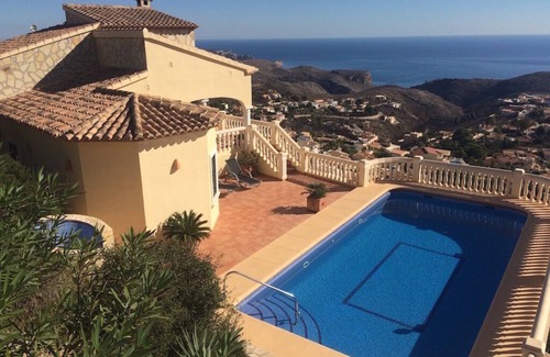 Cumbre del Sol House | Villa with private pool and panoramic views of the Mediterranean Sea