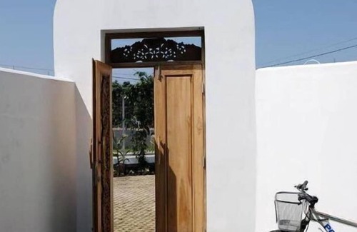 Lembang Villa | Villa with private infinity pool with amazing lush green view near Lembang