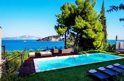 Marathias Villa | 'Villa With Private Pool - Sea View - For 2 Adults + 2 Young Children'