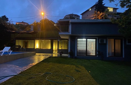 Beykoz District Villa | Villa with Private Pool in the Heart of BeykoznLuxury Villa Surrounded by Nature