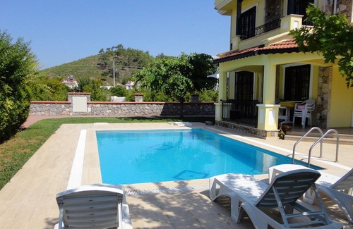 Ciftlik Villa | Villa With Private Pool, barbecue and Garden. Walking distance to the beach.