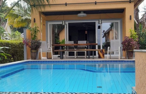 Klong Son Villa | Villa with sea vVew 20 meter from the beach, private pool.