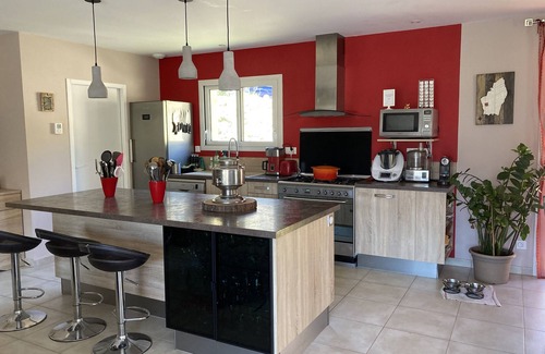 Sablieres Villa | Villa with swimming pool and Jacuzzi