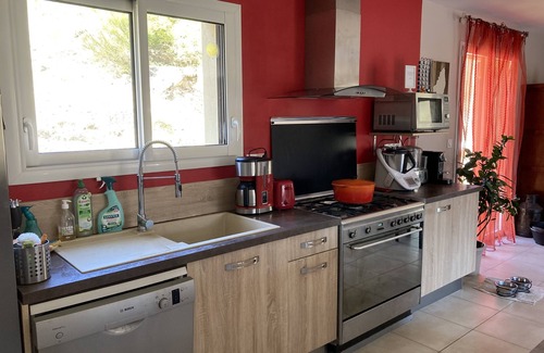 Sablieres Villa | Villa with swimming pool and Jacuzzi