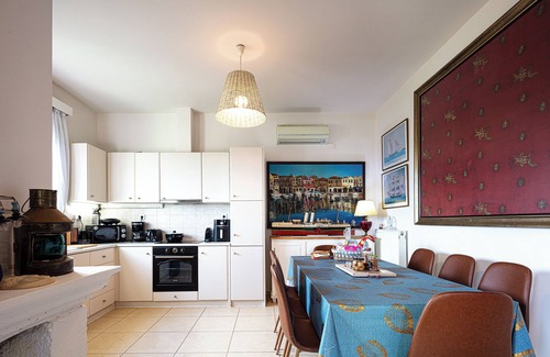 Agia Triada Villa | Villa With Unique Design and sea View, 5.5 km From the Beach!