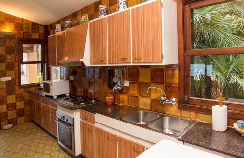 Banyalbufar Villa | Villa with Wi-Fi and stunning sea views.