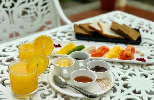 Sringeri Villa | Villa Wodeyarmutt Tropical luxury living