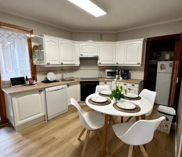 Aviles Apartment | Villa Yoli, céntrico con plaza de garaje