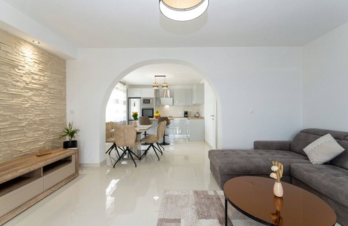 Benkovac Villa | Villa Zrilić ZadarVillas