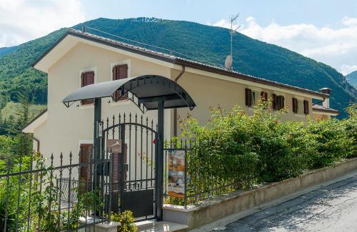 Visso House | Villacolle Visso