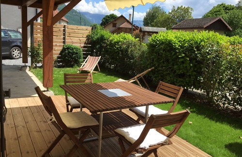 Chaparon Apartment | Village apartment on the ground floor at the edge of Lake Annecy