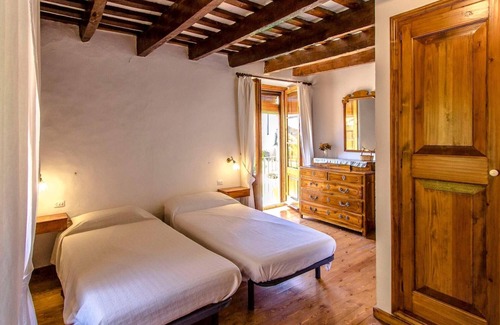 Castellar del Valles Villa | Village center (no car needed) 35km to Barcelona!