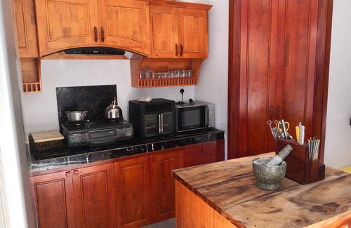 Rolea B'ier Hotel | Village Pottery Garden Villa