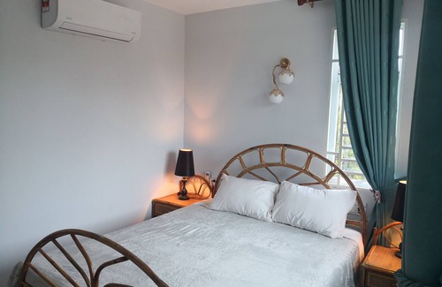 Rolea B'ier Hotel | Village Pottery Garden Villa