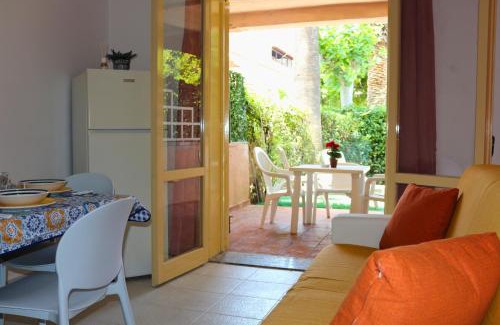 Tonnarella Apartment | Villaggio Portorosa - La casetta tra le palme 14