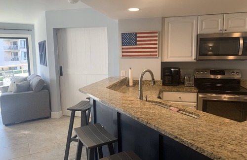 Palmetto Dunes Condo | VILLAMARE 1104-DISCOUNTED FALL 2025-NEW POOLS-WEEKLY DISCOUNT-5 STAR REVIEWS
