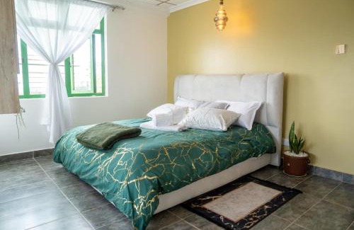 Eldoret Bed & Breakfast | VillaromAfrica Staycations-Gold Suite