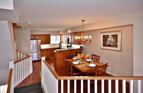 South Pandosy Hotel | Villas at Eldorado Resort