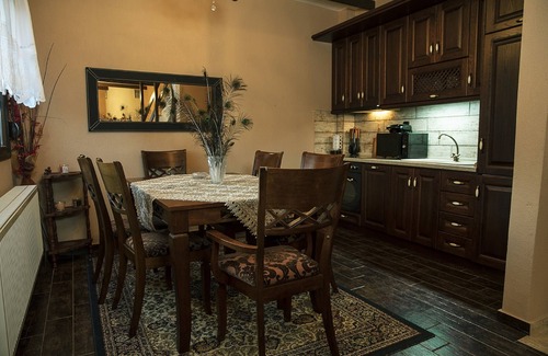 Taxiarkhis Villa | VillasLirtzis