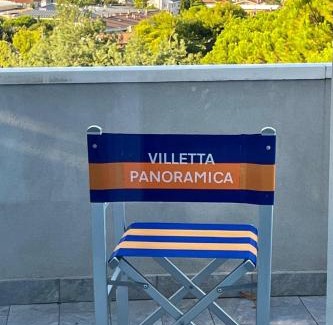 Riccione Villa | Villetta Panoramica con Giardino a Riccione