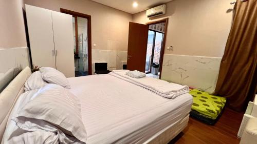 Gadog Villa | Vimala Hills Villa & Resort Megamendung Puncak