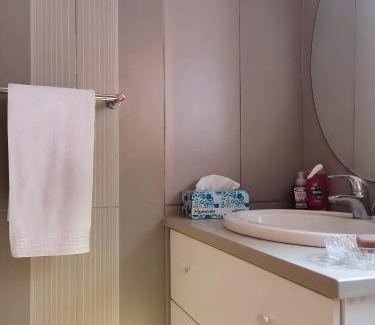 Porterville House | Vines 'n Views