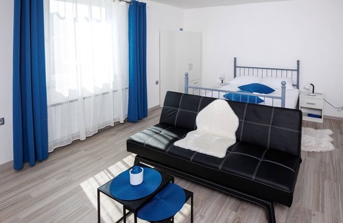 Crnomelj Apartment | Vineyard cottage Izvir Lahinje