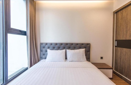 Ngoc Khanh Apartment | Vinhome Metropolis Lieu Giai - NearLotte