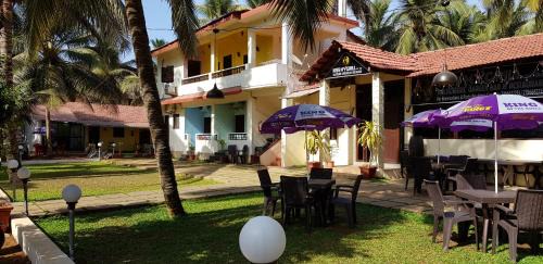 Colva Hotel | Vinsons Cottages