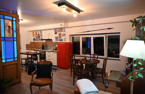 Jacht Apartment | Vintage Soul, Green Vibes, Heart of the City